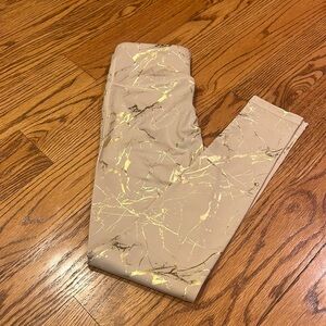 Mono b Woman’s Pink Printed Leggings Size S